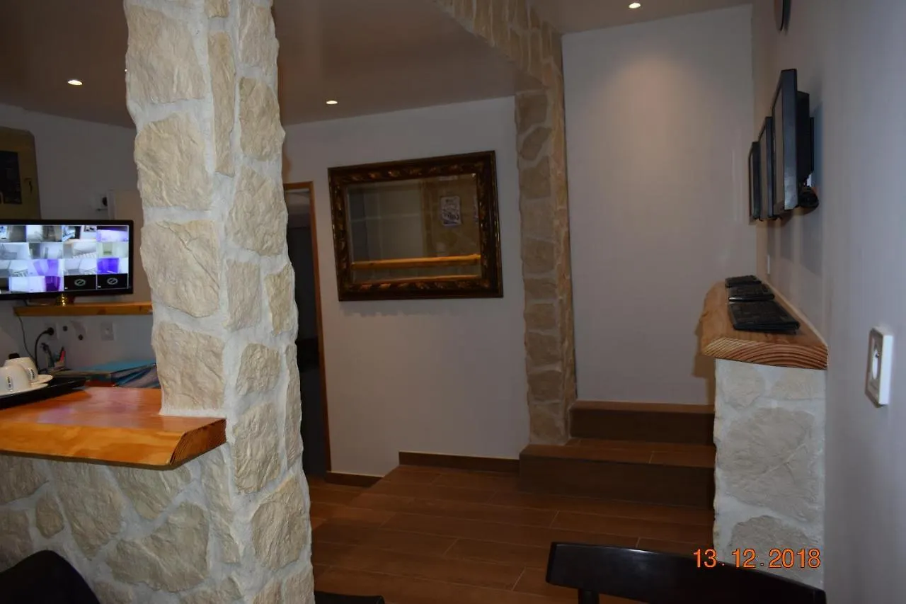 Hotel Lyonnais Niza 0*,