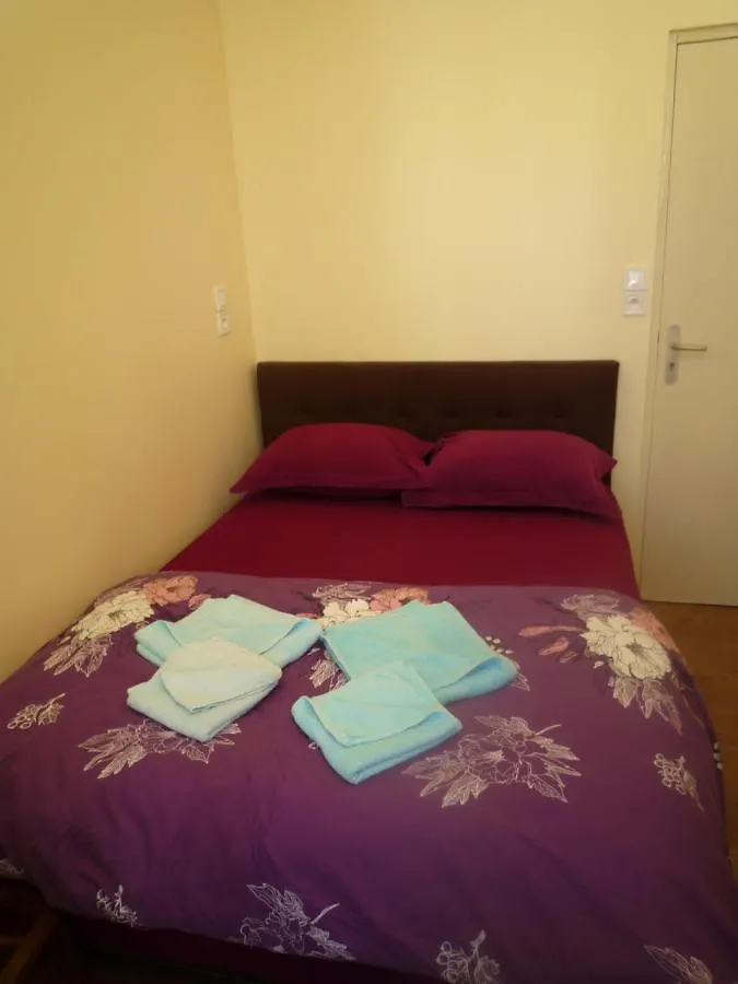 Hotel Lyonnais Niza Hostal