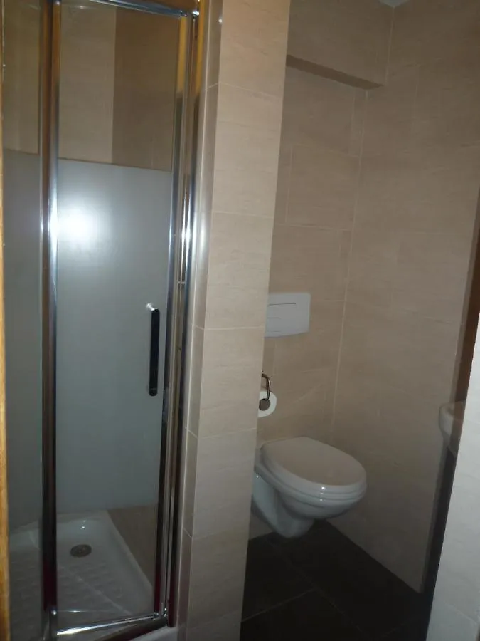 Hotel Lyonnais Niza 0*,  Francia