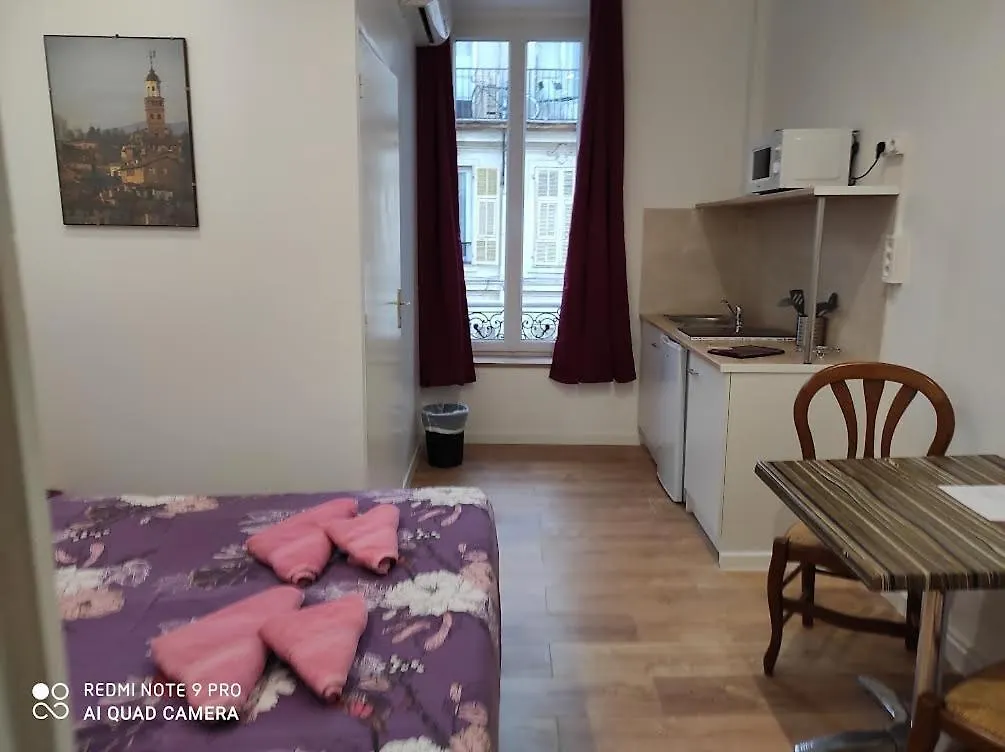 Hotel Lyonnais Νίκαια Hostel