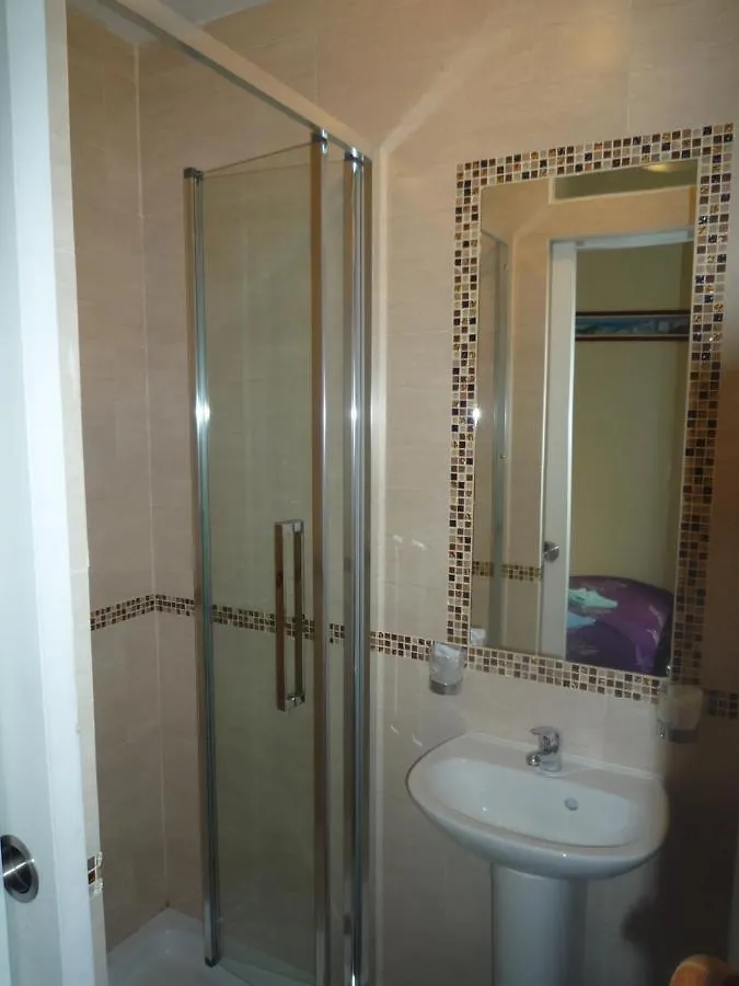 Hotel Lyonnais Νίκαια Hostel